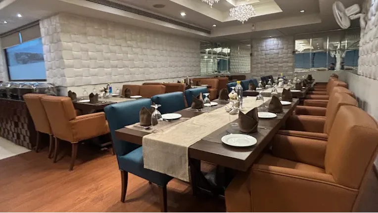 NAVRAS REstaurant